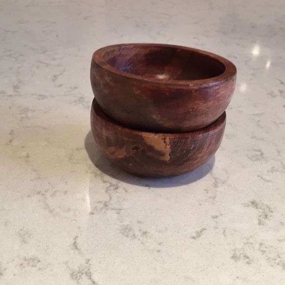 Wooden bowls - Picture 2 of 3